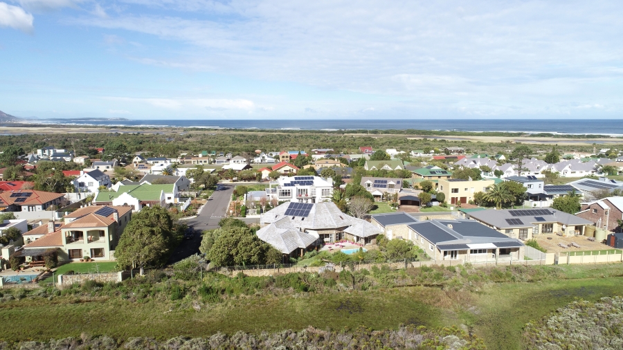 3 Bedroom Property for Sale in Heuningkloof Western Cape